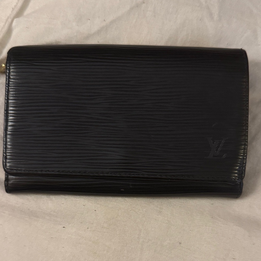 Louis Vuitton EPI Ebony Textured Clutch